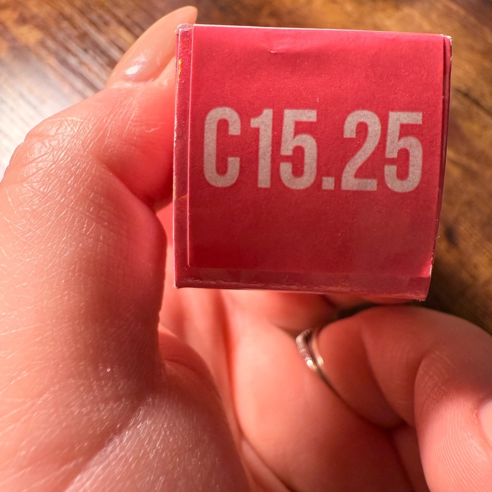 Jeffree Star C15.25 Concealer - Picture 3 of 5